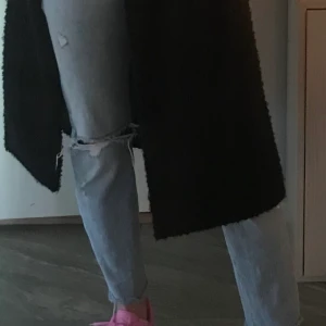 Levis jeans - Säjer mina knapp använda Levis jeans, Bra skick! Kan mötas upp i Stockholm😊