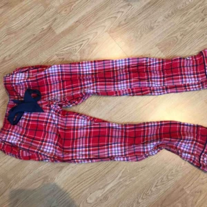  - Rutiga pyjamasbyxor ✨ supermysiga pyjamasbyxor som passar för juletider 😇