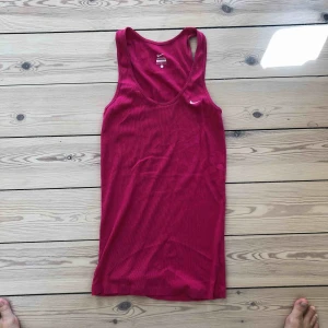  - Nike träningslinne