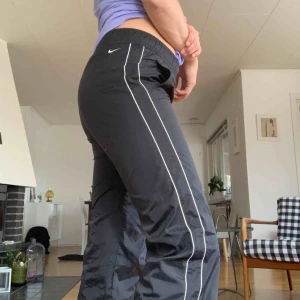  - Nike byxor, använda 2ggr, storlek 36/38, 