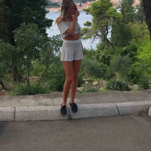  - Ett jättegulligt set från Boohoo, båda delarna är i strl:34 Priset är exklusive frakt