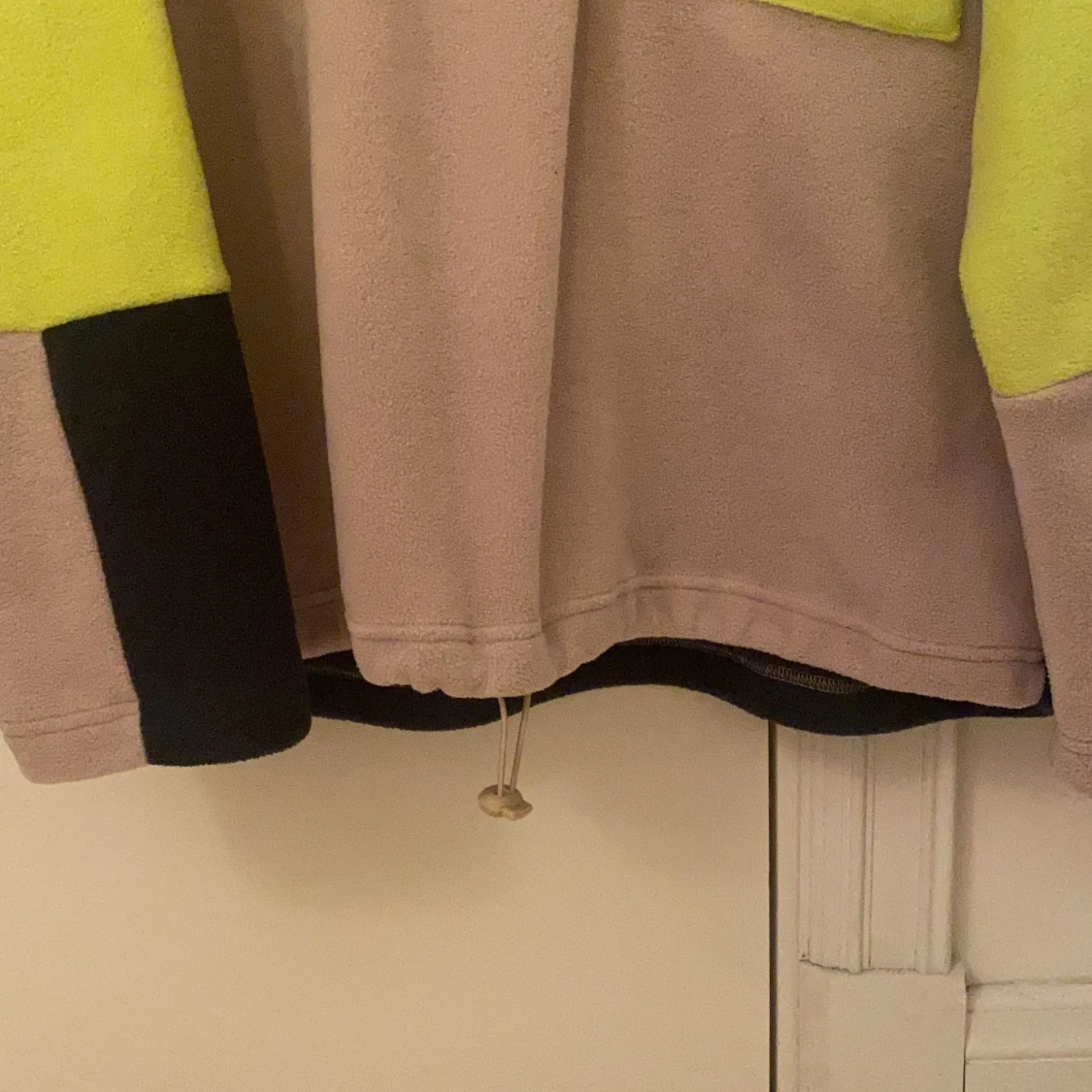 Skön tröja från monki - 90