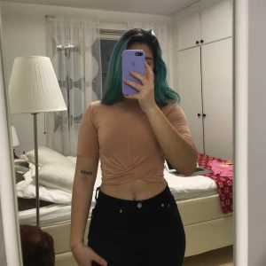 Topp hm - Beige topp från hm, bra skick