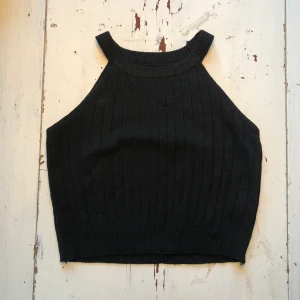 Linne från SHEIN storlek S - Linnet är helt oanvänt. Säljer eftersom jag köpte fel plagg. 25kr exklusive frakt 