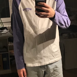 Dickies longsleeve Small - Köpt på carlings, nypris 249kr