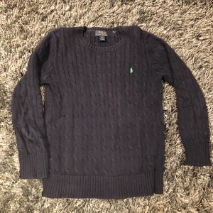 Ralph Lauren stickad tröja  - Mörkblå stickad tröja Ralph Lauren Polo stl 14-16 år