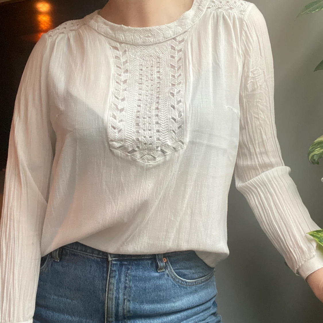 Superfin blus med broderade detaljer ✨ - 90