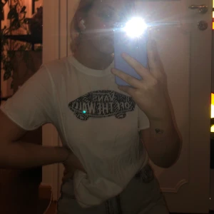 Vans - t-shirt från vans. 