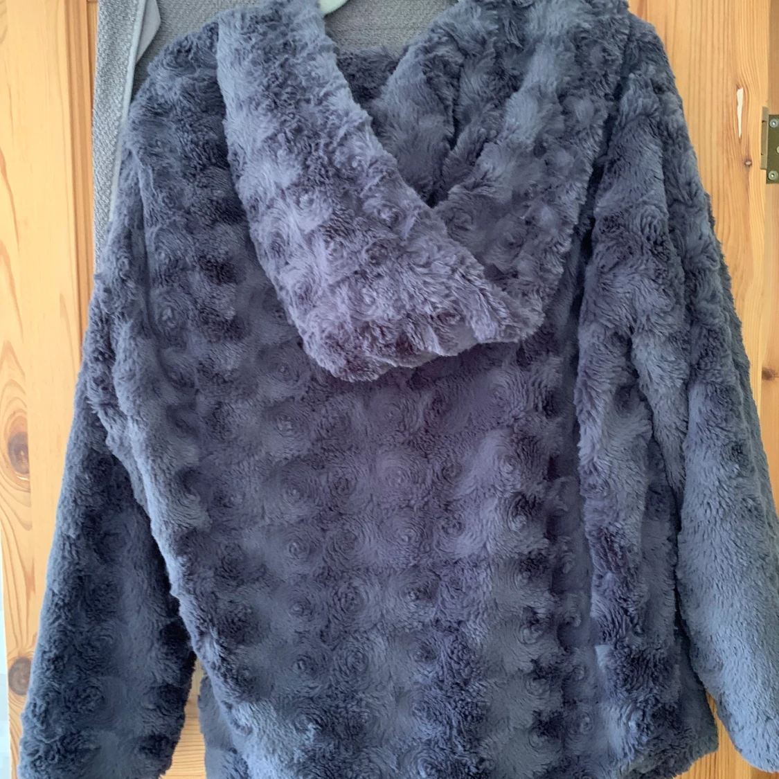 Pälsjacka från forever 21, storlek 42 - 90