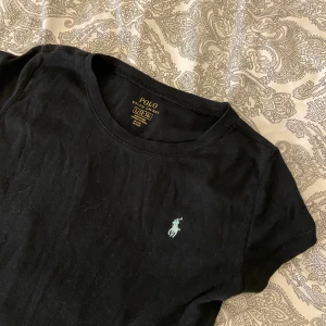Ralph Lauren tröja  - Superskönt material! Känns som ny 😎 