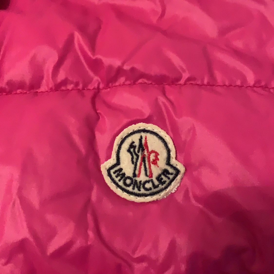 Rosa Moncler väst i storlek xs - 90