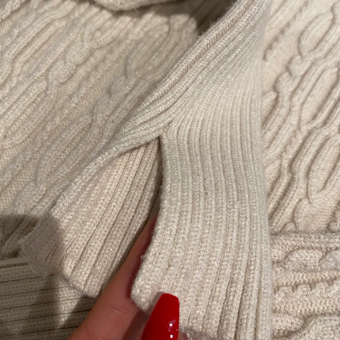 stickad polotröja strl S - 90