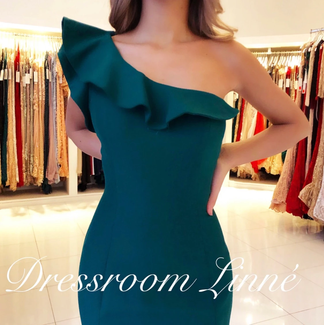 Festklänning till salu - 90