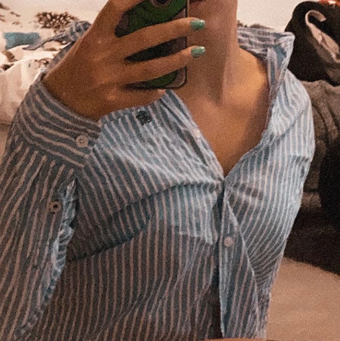 Blå-vit randig skjorta - 90