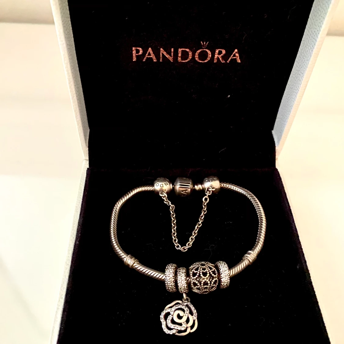 Pandora charm bracelet - 90