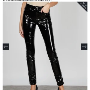 Wow latex/vinyl byxor från ahlvar gallery  - Hej, säljer mina latex/vinyl byxor från ahlvar gallery! Sitter så snyggt. Bästa latex byxorna jag provat. Nypris 1500 mitt pris 700. Storlek xs 