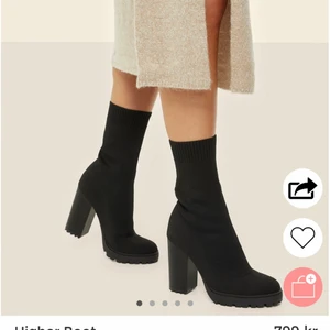 Higher boot Bianca x Nelly - Helt nya från Biancas kollektion med Nelly. Otroligt snygga och bekväma skor men kommit till insikten att dom inte riktigt är för mig och har därför stått orörda sedan köp. Nypris 700