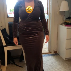 Velvet mermaid dress - Super fin klänning passande till ett firande på nyår😍storlek S och aldrig använd!