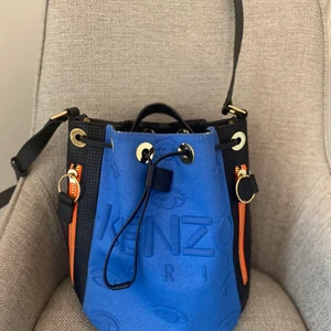 Kenzo väska  - Limited edition kenzo väska. Nypris 7200