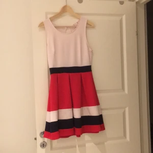  - Dress from the store A'gaci, USA. I've used it once. 