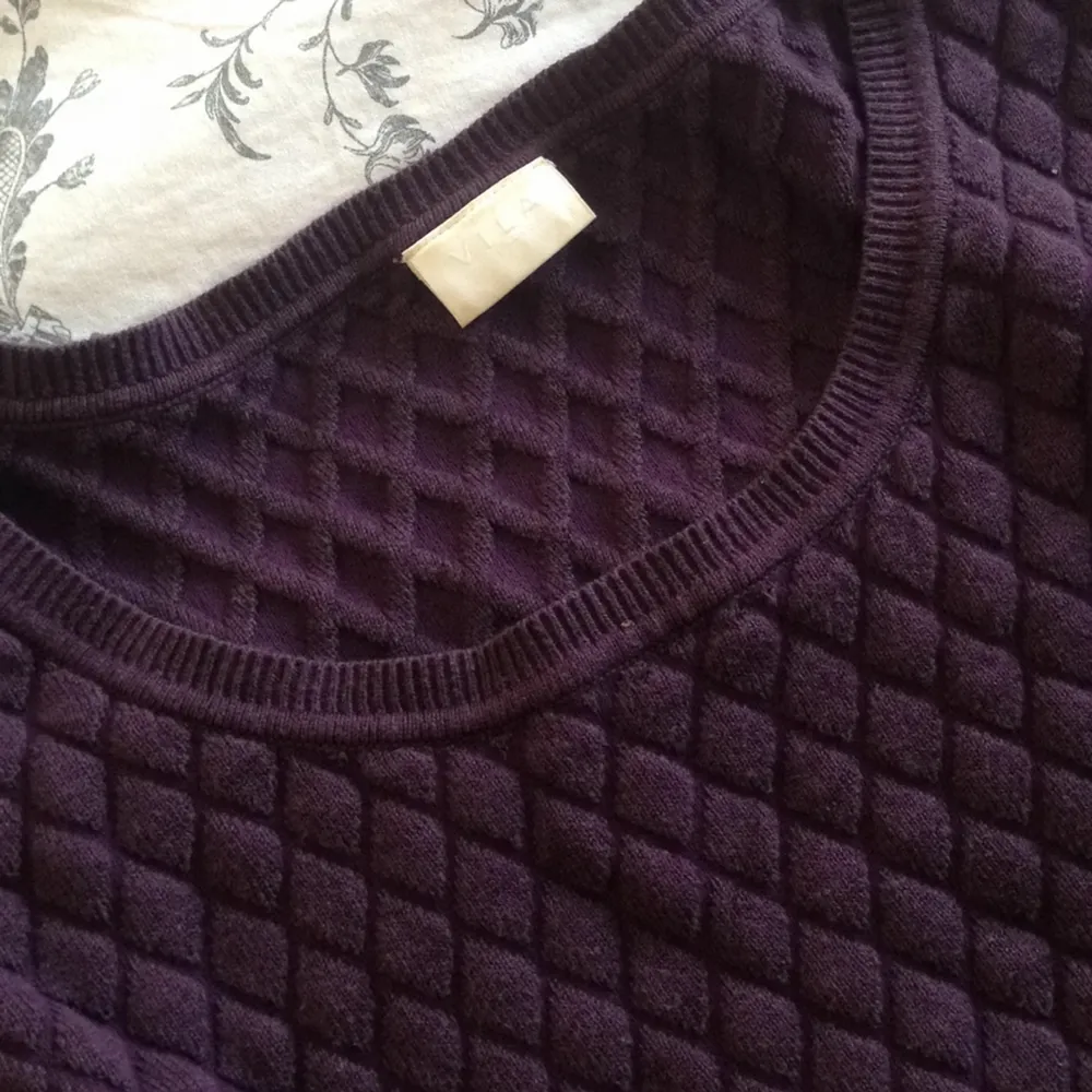 En lila, stickad, oversize tröja från vila
Använd ett fåtal gånger
Kan skickas mot fraktkostnaden . Tröjor & Koftor.