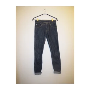  - Cheap monday jeans, använda 1-2 gånger. Frakt 56kr ✨