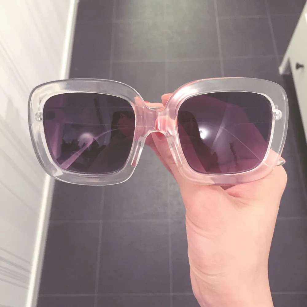 Sun glasses/ solglasögon from H&M. Accessoarer.