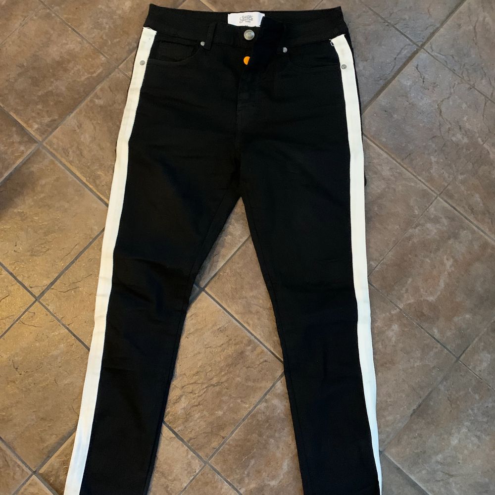 Svarta jeans herr - Jeans & Byxor | Plick Second Hand