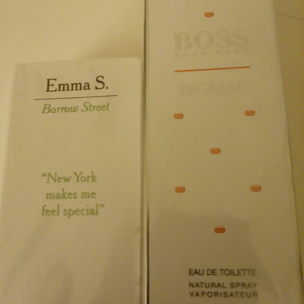Säljer två parfymer obrutna förpackningar, Emma S 100kr, Hugo Boss 200kr. Kan skickas mot fraktkostnad 😊. Accessoarer.
