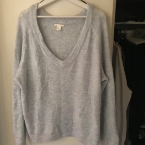 Kofta storlek m - Storlek m, knappt använd då den är stor för mig tyvärr! 
