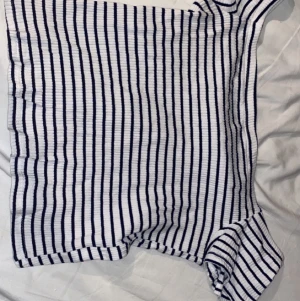 T-shirts - Randig t-shirts, storlek M