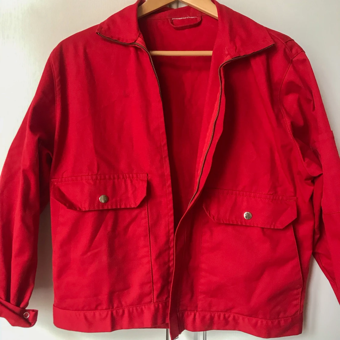 Brandröd övergångsjacka, oversize  - 90