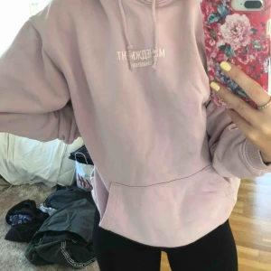  - Rosa hoodie ifrån H&M