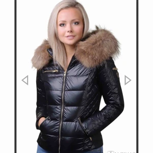  - Nyskick. Använd 1 vinter. Storlek 38, men passar även 36. Äkta.