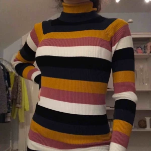  - Knappt använd polotröja från Cubus ❤️ köpare står för frakt