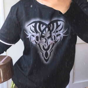  - TRIBAL T-SHIRT - sportmaterial!! 🖤