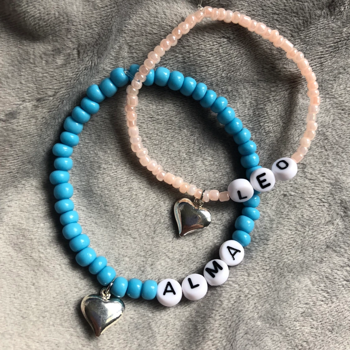 Personliga armband med text - 90