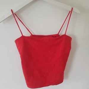 Gina Scarlette linne  - Det populära Röda scarlette linnet från Gina! 🥰 bra skick 