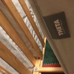 Två sängar bortskänkes  - 2 st. Använt skick.