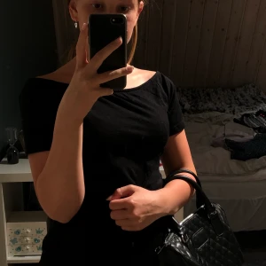 Tröja, lager 157 - En tröja från lager 157 i storlek M. Kan frakta, samfrakta flera saker från min sida och kanske  mötas. Okej skick.