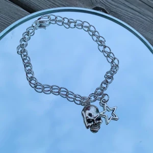 Armband  - super fint armband! Köparen står för frakten 💕