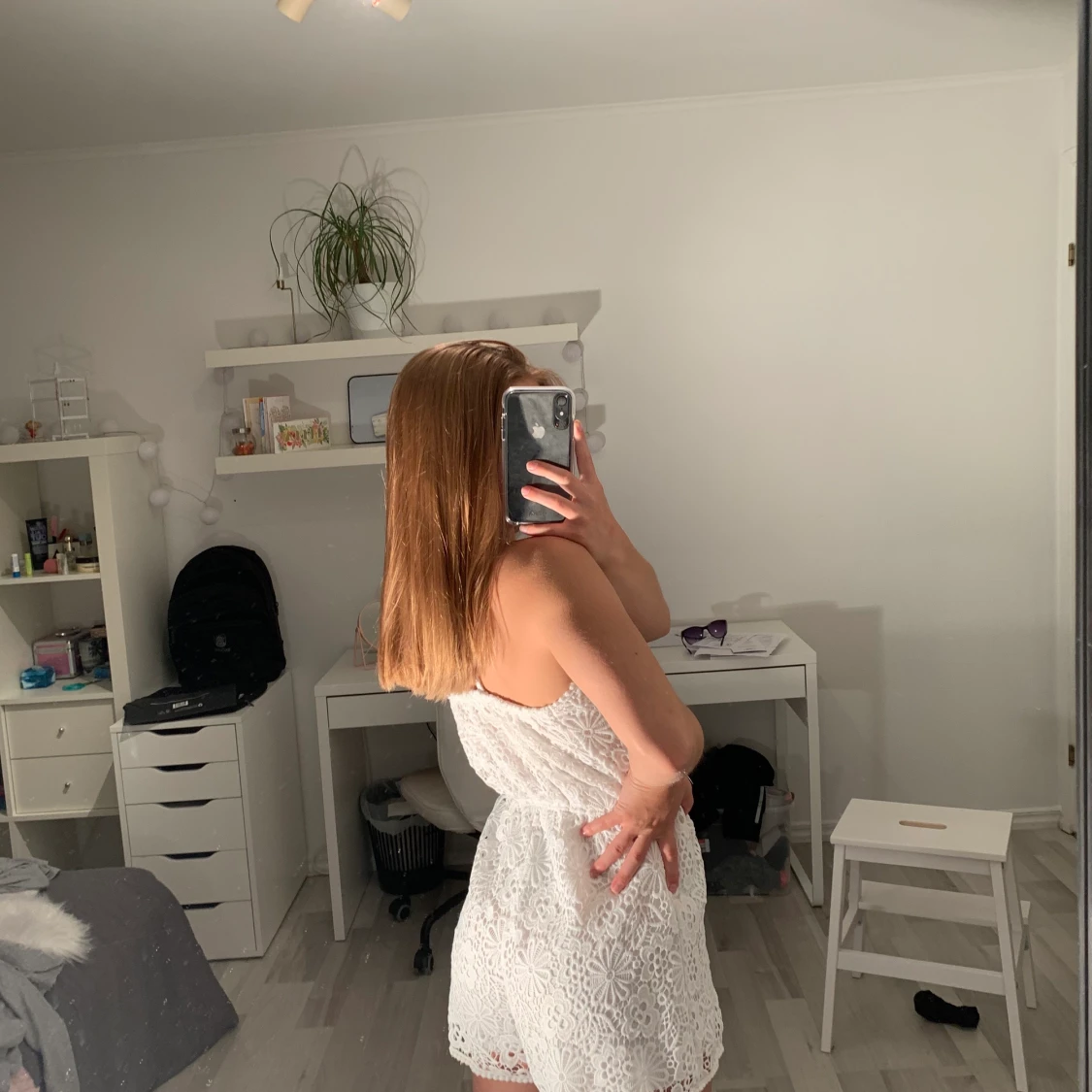 Vit V-ringad spets byxdress strl S - 90