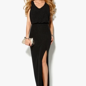  - OANVÄND helt ny festklänning i glittrigt svart tyg! 
