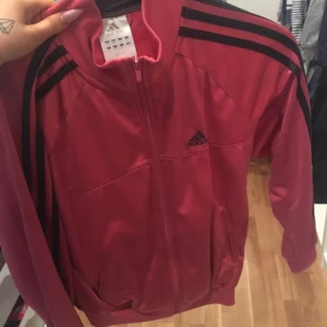  - Adidas kofta 