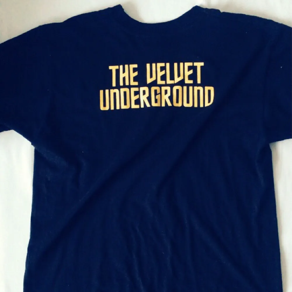 Najs bandtröja från The Velvet Underground, Mycket bra skick✨✨ Köpare står för frakt :). T-shirts.
