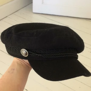 - Skepparmössa/keps. Vintage! Ej storleksmärkt men s/m skulle jag tro. Mycket fint skick!