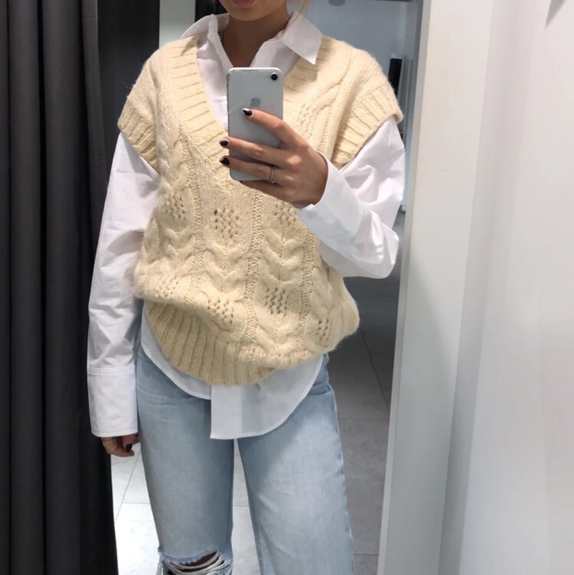 Beige väst från mango