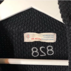 Odd Molly kofta, strl. 1 - Odd Molly kofta, strl. 1. Bra skick, mycket fin kofta. 