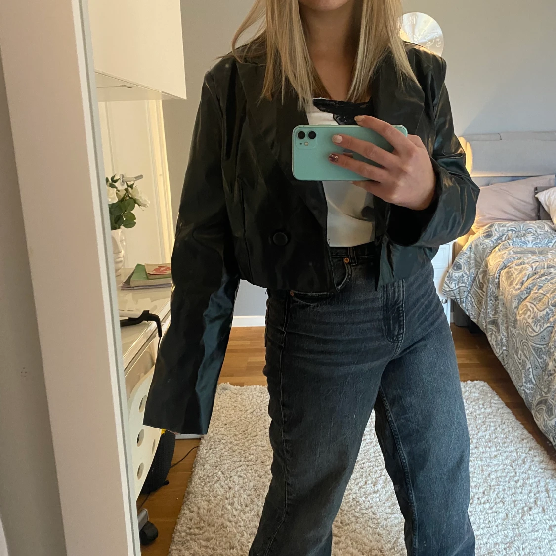 Svart skinn/PUjacka - 90