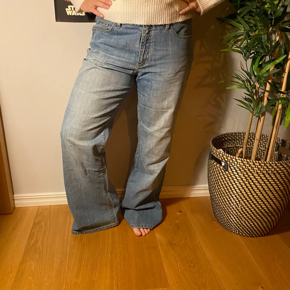 Supercoola jeans!! Köpare står för frakt💕. Jeans & Byxor.